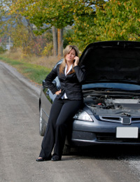 What To Do If Your Vehicle Breaks Down Image